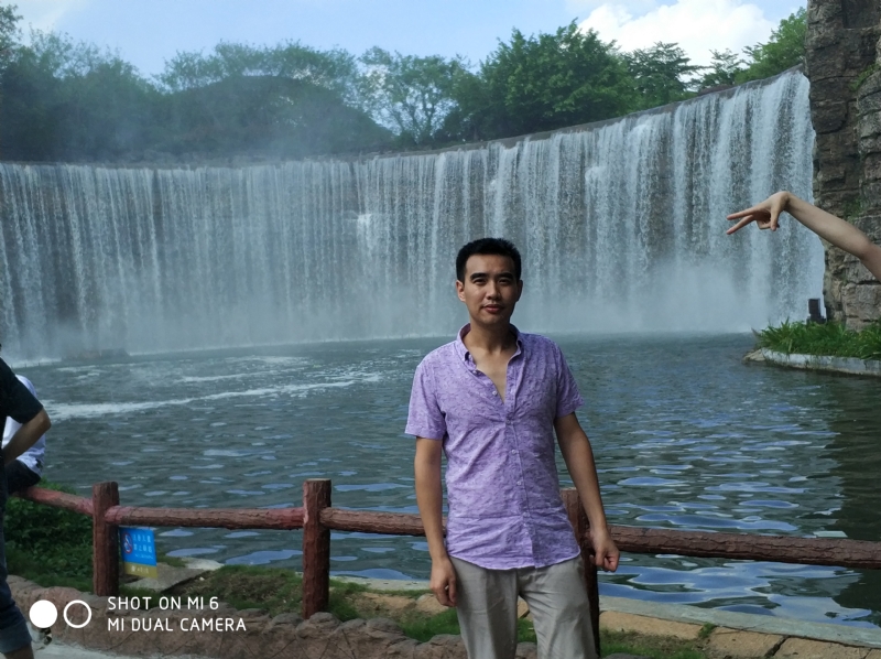 追梦人的第一张照片--深圳蓝颜知己交友网