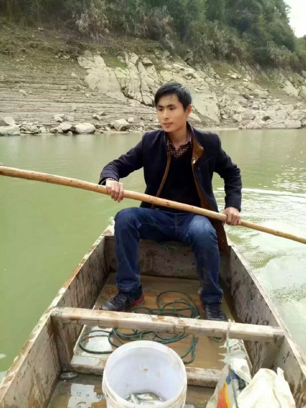 一剑诛仙的第一张照片--深圳蓝颜知己交友网