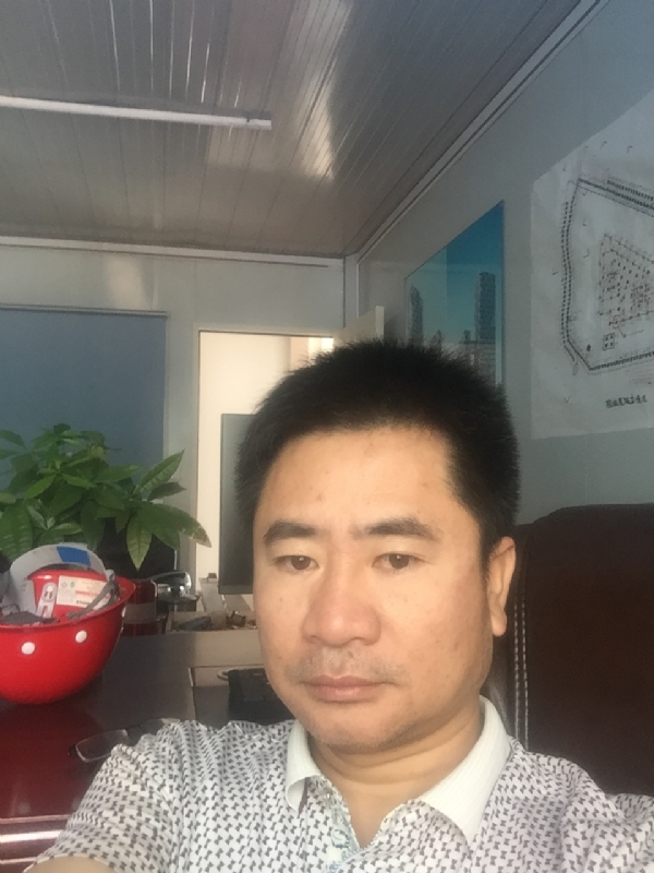 一步之遥的第一张照片--深圳蓝颜知己交友网