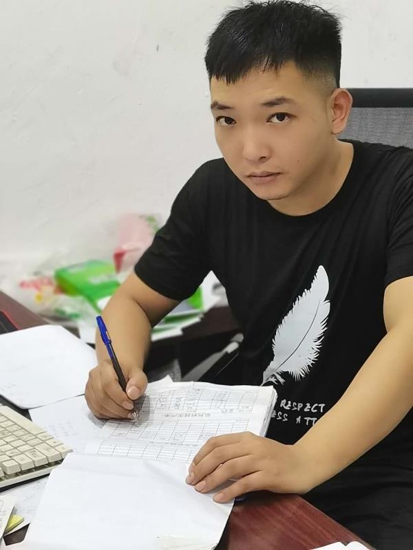 寻找另一伴的第一张照片--深圳蓝颜知己交友网