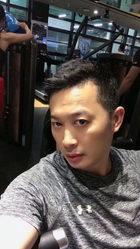 期待你的爱的第一张照片--深圳蓝颜知己交友网