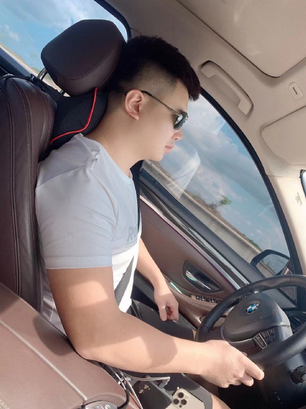 Di的第一张照片--深圳蓝颜知己交友网