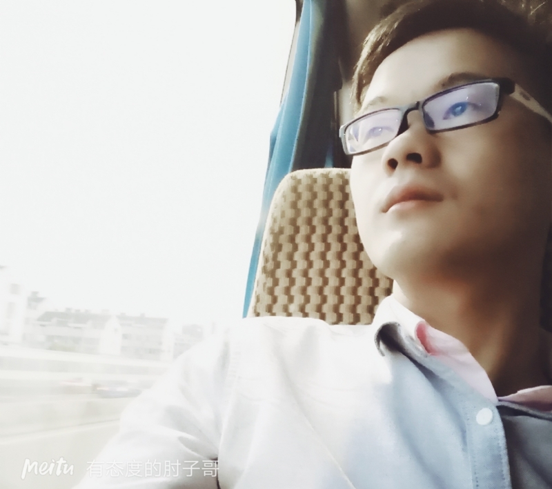 尹骏的第三张照片--深圳蓝颜知己交友网