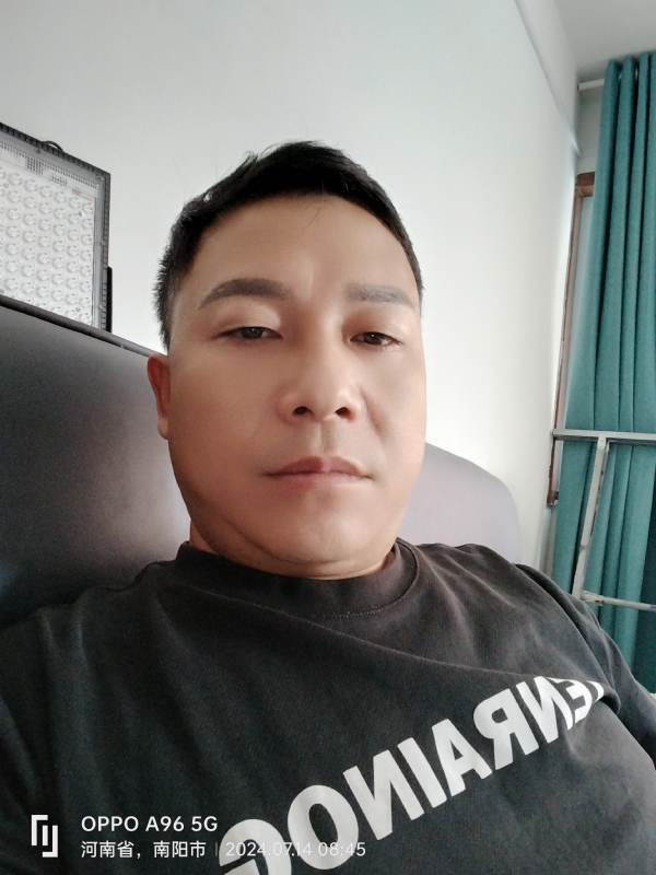 楚辞的第一张照片--深圳蓝颜知己交友网