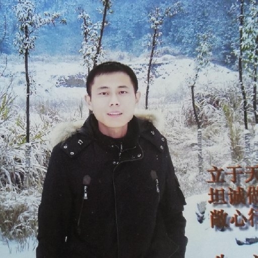 忧伤男人的第一张照片--深圳蓝颜知己交友网